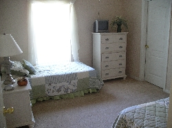 Twin bedroom