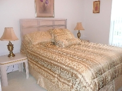 Comfortable Queen Bedroom