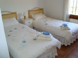 Twin bedroom 1