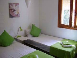 TWIN  ROOM