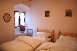 Twin bedroom