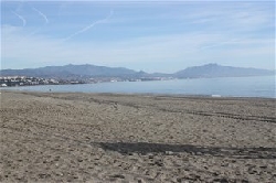 Duquesa Beach (1 minute walk away)
