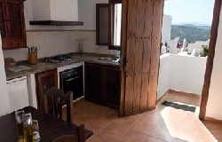 La Almendra kitchen