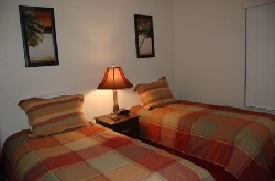 Third bedroom with twin beds