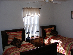 twin bedroom