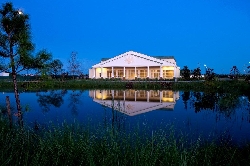 Golf Club House w/restaurant