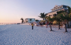 Fort Myers beach - short drive away!!