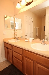2nd Bedroom En-Suite Bathroom
