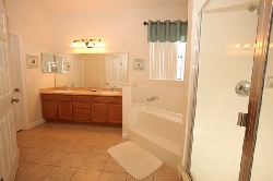 The Master En-Suite Bathroom