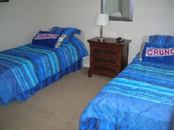 twin bedroom
