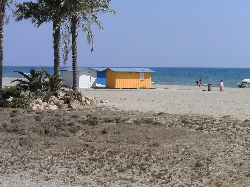 BEACH IS JUST A FIVE MINUTE WALK