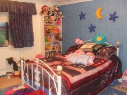 Children's bedroom 2