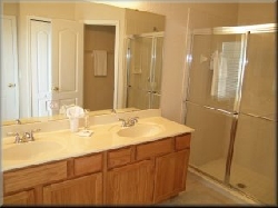 Master 1 ensuite bathroom
