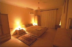 Master bedroom+ En-suite wet room shower