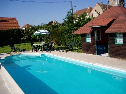 Swimming Pool & Poolhouse