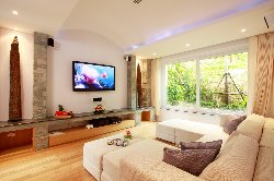 Villa SomeDay Entertaining Room