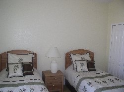 Twin bedroom