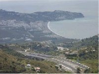 View from Cerra Gordo to village / bay