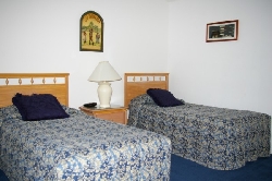 Golf themed twin bedroom