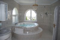 Jacuzzi