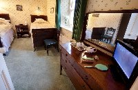 Twin Bedroom