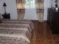 queen bedroom