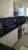 fully fitted kitchen