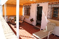 Extensive private terrace (30m2), 