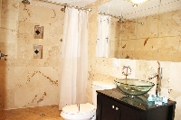 Bathroom Nr 1