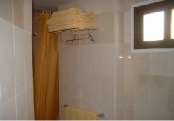 En suite bath and shower