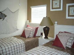 Twin room with LCD TV and DVD