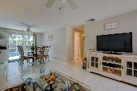 The lounge has cable TV,DVD player Hi_Fi