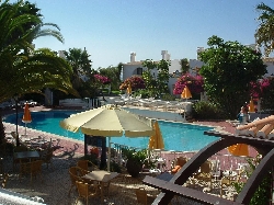 Pool bar
