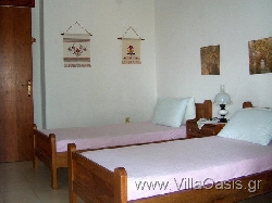 middle floor bedroom