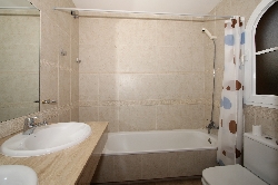 Ensuite Bathroom to Master Bedroom