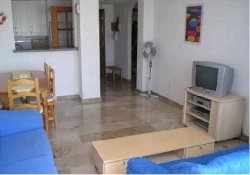 Lounge/Dining