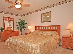 Queen bedroom