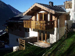 Apartment From The Garden