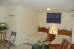 twin bedroom
