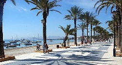 Los Alcazares promenade