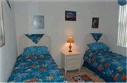 Twin bedroom