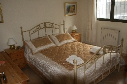 King Bed 3 (Upper)