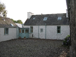 Cottage courtyard at Carsebuie