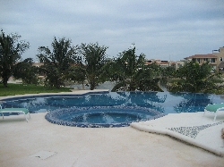 Swimming pool, jacuzzy