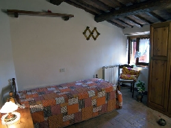 TWIN BEDROOM