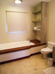 Guest Room Bathroom