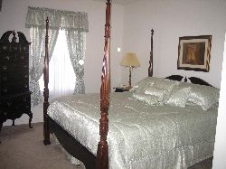 Masteer bedroom with ensuite