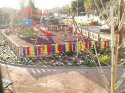 Park 5 mins walk