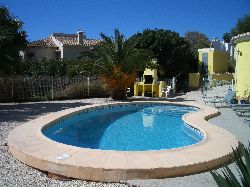 POOL & BBQ AREA