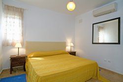 upper floor double bedroom (2)